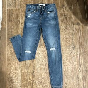 KanCan skinny jeans. Size 24 petite. Medium wash.
